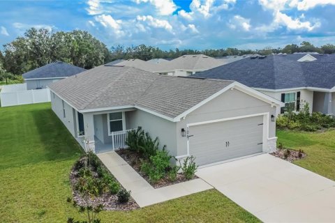 House in Mulberry, Florida 3 bedrooms, 138.61 sq.m. № 2150833