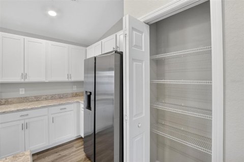 House in Mulberry, Florida 3 bedrooms, 138.61 sq.m. № 2150833 - photo 11