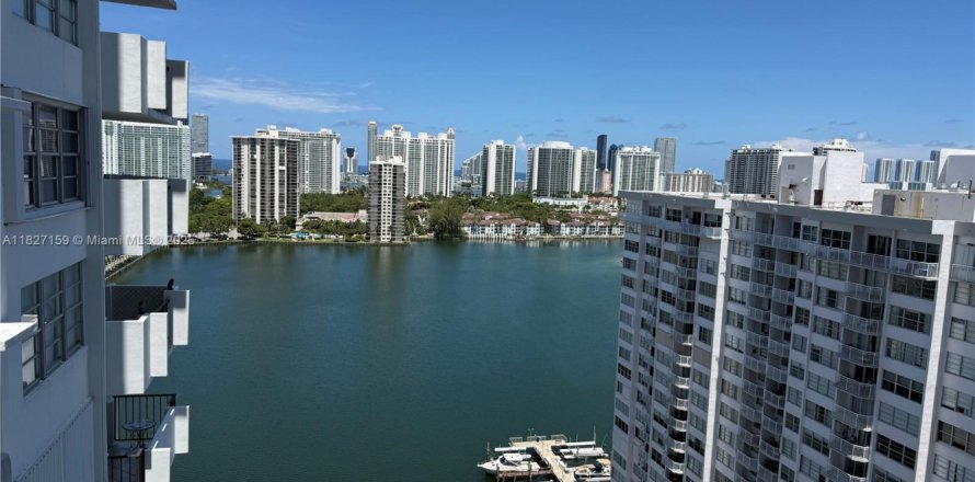 Condo à Aventura, Floride, 1 chambre  № 1797629