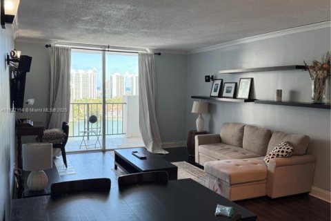 Copropriété à louer à Aventura, Floride: 1 chambre, 71.16 m2 № 1797629 - photo 3