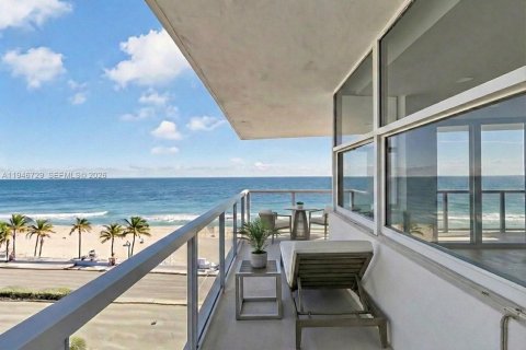 Copropriété à vendre à Fort Lauderdale, Floride: 2 chambres, 134.71 m2 № 2006528 - photo 25