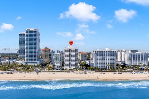 Copropriété à vendre à Fort Lauderdale, Floride: 2 chambres, 134.71 m2 № 2006528 - photo 2