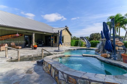 Villa ou maison à vendre à LaBelle, Floride: 3 chambres, 383.04 m2 № 2015808 - photo 7