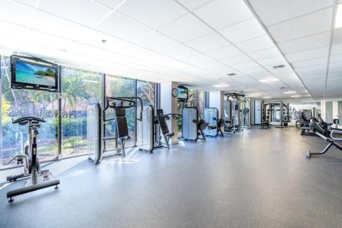 Condo in Miami, Florida, 2 bedrooms  № 2026155 - photo 22