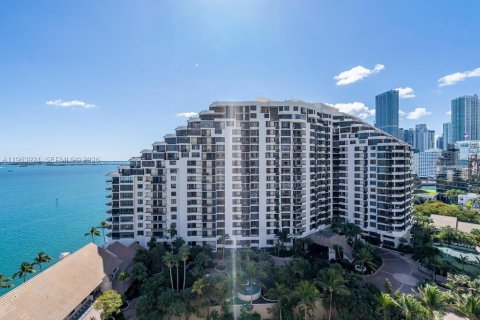 Condo in Miami, Florida, 2 bedrooms  № 2026155 - photo 19