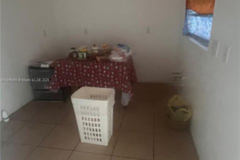 Casa en venta en Deerfield Beach, Florida, 4 dormitorios, 146.14 m2 № 1844120 - foto 17