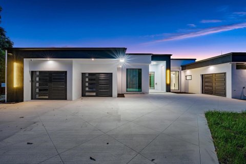 Villa ou maison à vendre à Jupiter, Floride: 4 chambres, 441.56 m2 № 2081574 - photo 6