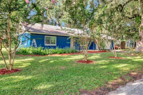Villa ou maison à Ocklawaha, Floride 2 chambres, 100.52 m2 № 2284596