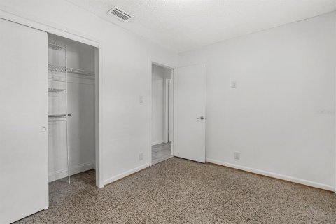 Casa en venta en Tampa, Florida, 3 dormitorios, 91.79 m2 № 2383884 - foto 17
