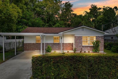 Casa en venta en Tampa, Florida, 3 dormitorios, 91.79 m2 № 2383884 - foto 2