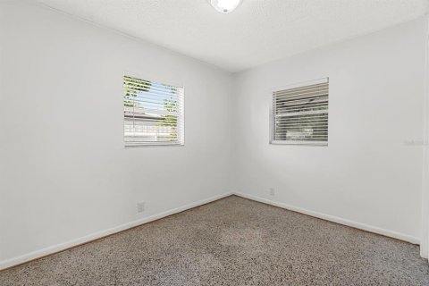 Casa en venta en Tampa, Florida, 3 dormitorios, 91.79 m2 № 2383884 - foto 16