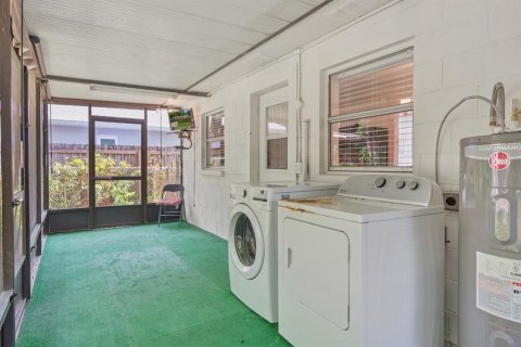 Casa en venta en Tampa, Florida, 3 dormitorios, 91.79 m2 № 2383884 - foto 24