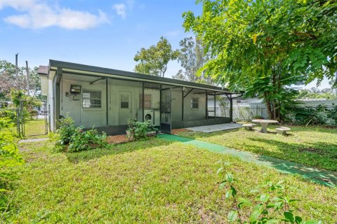 Casa en venta en Tampa, Florida, 3 dormitorios, 91.79 m2 № 2383884 - foto 26