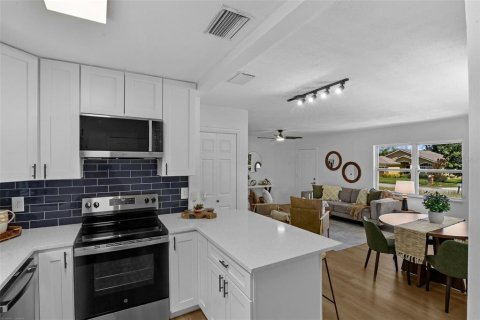 Villa ou maison à vendre à Apopka, Floride: 3 chambres, 96.62 m2 № 1918398 - photo 8
