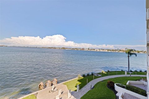 Condominio en venta en Saint Petersburg, Florida, 2 dormitorios, 110.09 m2 № 1849607 - foto 14