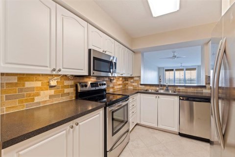 Condominio en venta en Saint Petersburg, Florida, 2 dormitorios, 110.09 m2 № 1849607 - foto 6
