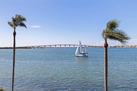 Condominio en venta en Saint Petersburg, Florida, 2 dormitorios, 110.09 m2 № 1849607 - foto 3