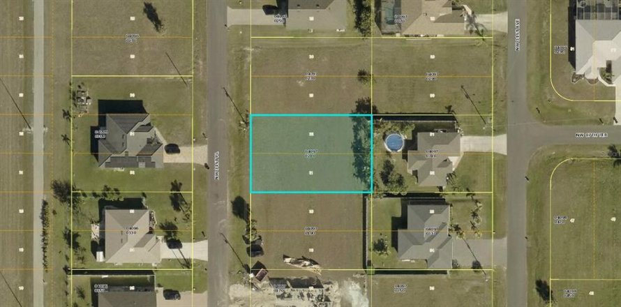 Terrain à Cape Coral, Floride № 2163473