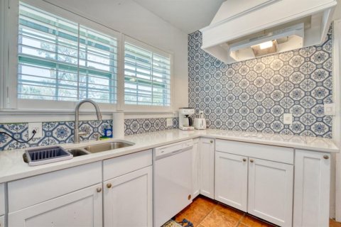 Купить виллу или дом в Сарасота, Флорида 5 комнат, 82.87м2, № 1662148 - фото 20