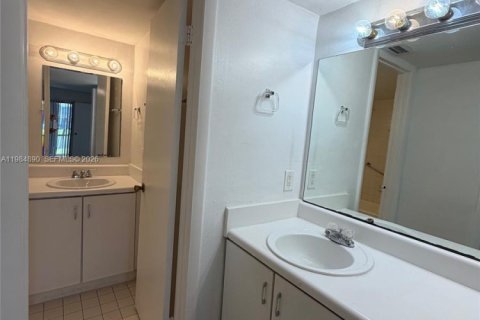Condo in Homestead, Florida, 2 bedrooms  № 2064186 - photo 9