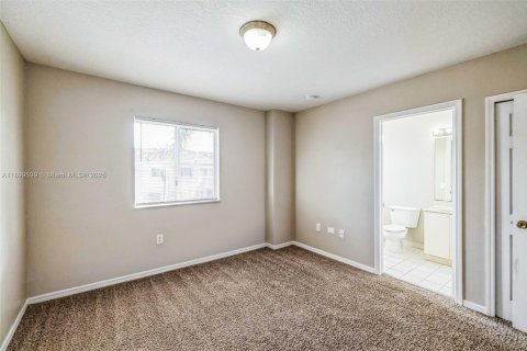 Touwnhouse à vendre à Homestead, Floride: 2 chambres, 108.32 m2 № 1952288 - photo 14