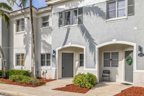 Touwnhouse à vendre à Homestead, Floride: 2 chambres, 108.32 m2 № 1952288 - photo 1