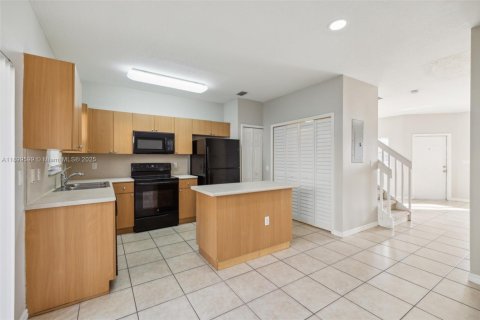 Touwnhouse à vendre à Homestead, Floride: 2 chambres, 108.32 m2 № 1952288 - photo 6