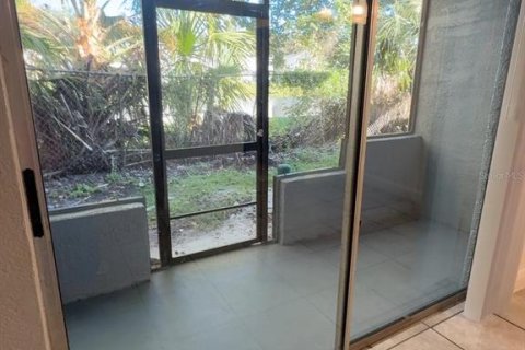 Appartement à louer à Orlando, Floride: 2 chambres, 90.67 m2 № 2416442 - photo 16
