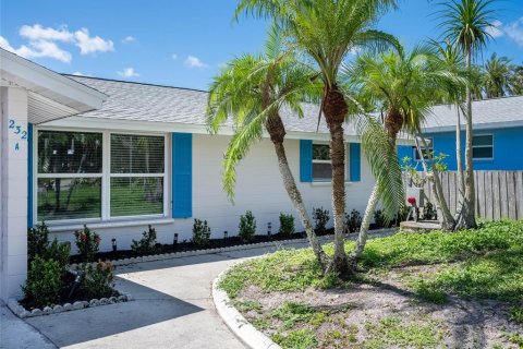 Villa ou maison à louer à Nokomis, Floride: 3 chambres, 180.42 m2 № 2097779 - photo 2