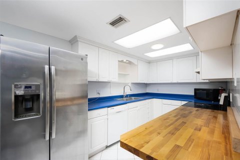 Villa ou maison à louer à Nokomis, Floride: 3 chambres, 180.42 m2 № 2097779 - photo 13