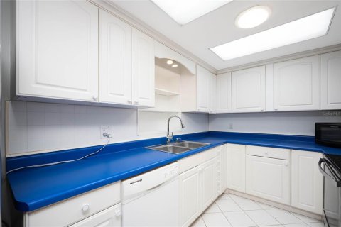 Villa ou maison à louer à Nokomis, Floride: 3 chambres, 180.42 m2 № 2097779 - photo 14