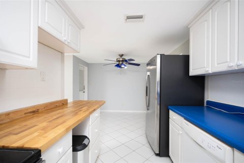 Villa ou maison à louer à Nokomis, Floride: 3 chambres, 180.42 m2 № 2097779 - photo 16