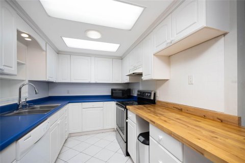 Villa ou maison à louer à Nokomis, Floride: 3 chambres, 180.42 m2 № 2097779 - photo 15