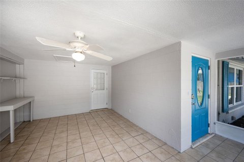 Villa ou maison à louer à Nokomis, Floride: 3 chambres, 180.42 m2 № 2097779 - photo 8