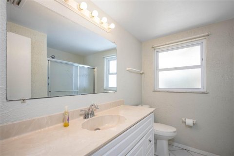 Villa ou maison à louer à Nokomis, Floride: 3 chambres, 180.42 m2 № 2097779 - photo 20