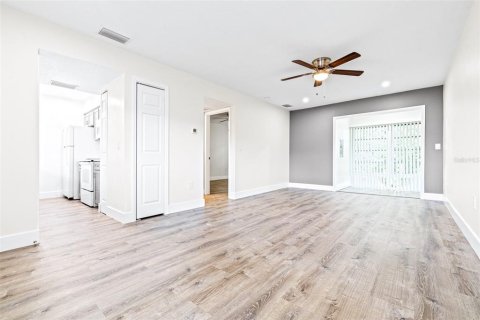 Condo in Clearwater, Florida, 1 bedroom  № 1916741 - photo 15