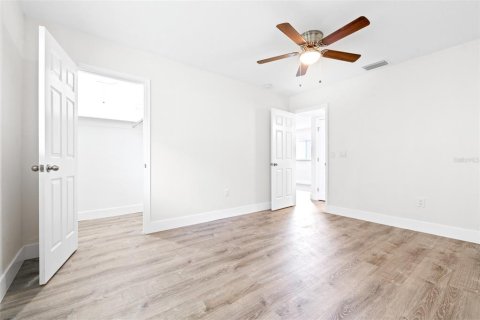 Condo in Clearwater, Florida, 1 bedroom  № 1916741 - photo 27