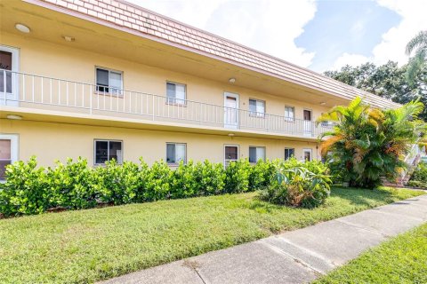Condo in Clearwater, Florida, 1 bedroom  № 1916741 - photo 3