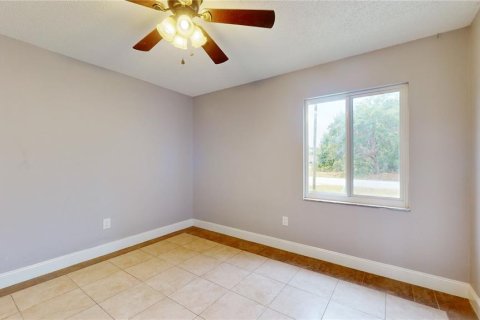 House in Palm Bay, Florida 3 bedrooms, 111.85 sq.m. № 1509106 - photo 22