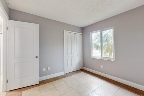 House in Palm Bay, Florida 3 bedrooms, 111.85 sq.m. № 1509106 - photo 25