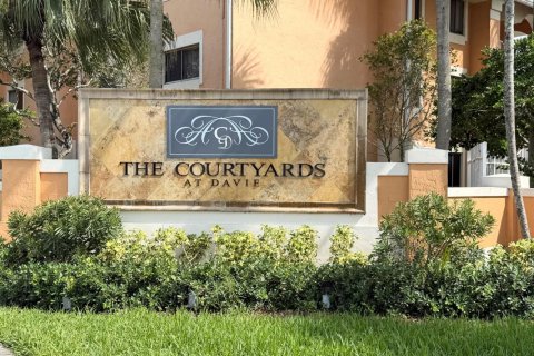 Condo à Davie, Floride, 2 chambres  № 2377250