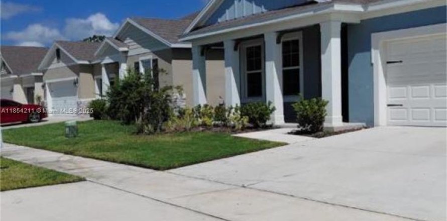 Villa ou maison à Kissimmee, Floride 4 chambres, 204.38 m2 № 1872677