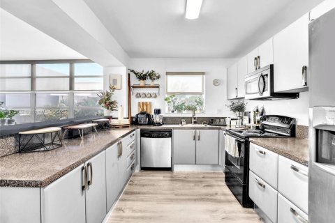 Condominio en venta en Aventura, Florida, 2 dormitorios, 120.77 m2 № 1927276 - foto 4