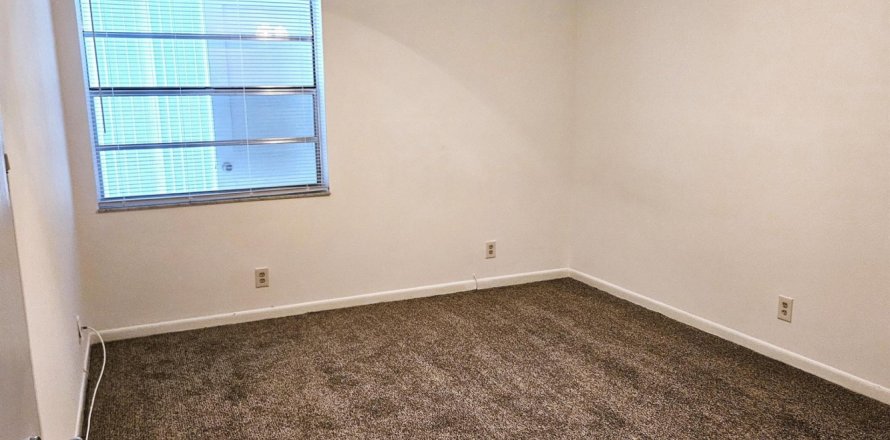 Condominio en Delray Beach, Florida, 2 dormitorios № 1231229