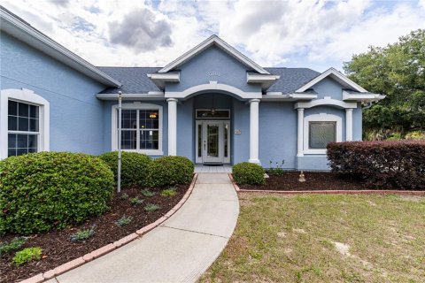 House in Howey-in-the-Hills, Florida 4 bedrooms, 191.94 sq.m. № 2166339 - photo 10