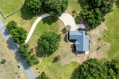 House in Howey-in-the-Hills, Florida 4 bedrooms, 191.94 sq.m. № 2166339 - photo 5