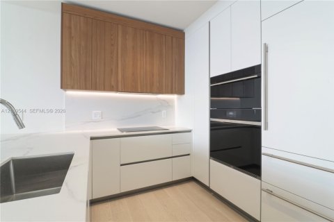 Copropriété à vendre à Miami, Floride: 2 chambres, 149.85 m2 № 2424938 - photo 27
