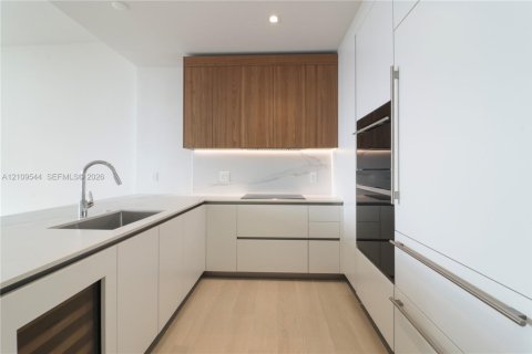 Copropriété à vendre à Miami, Floride: 2 chambres, 149.85 m2 № 2424938 - photo 25
