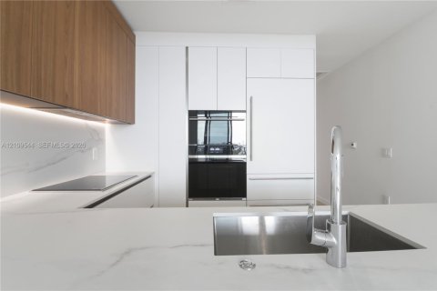 Copropriété à vendre à Miami, Floride: 2 chambres, 149.85 m2 № 2424938 - photo 29