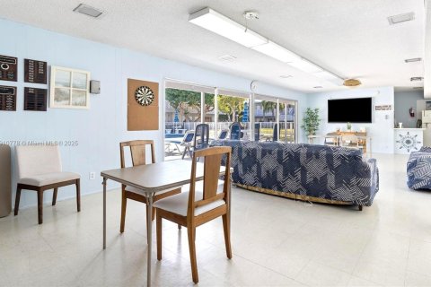 Condominio en alquiler en Fort Lauderdale, Florida, 1 dormitorio, 65.03 m2 № 1965972 - foto 16